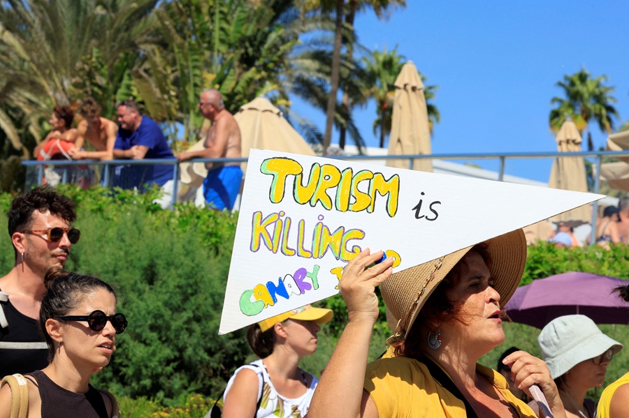 Canary Islands Protest Mass Tourism